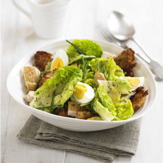 Dukan diet: Roast Chicken Salad with Eggs, Chives and Sourdough Croutons