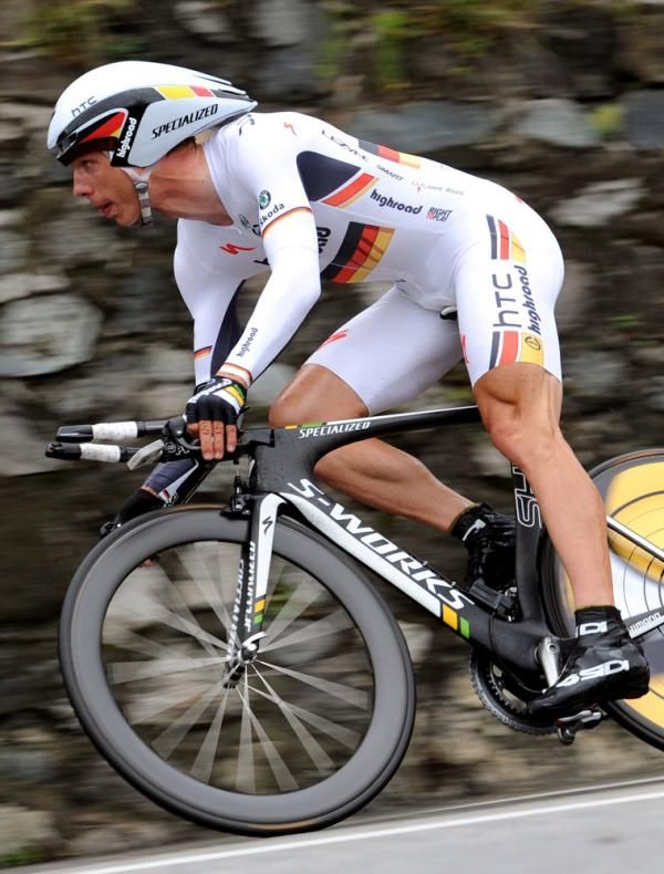 Tony Martin (HTC-Highroad) took a few risks but won the stage