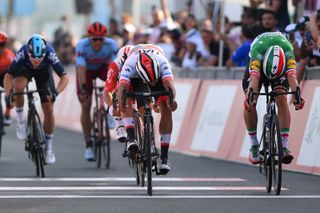 Stage 2 - UAE Tour: Gaviria wins stage 2