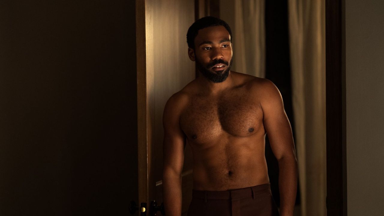 Donald Glover in Mr. &amp; Mrs. Smith