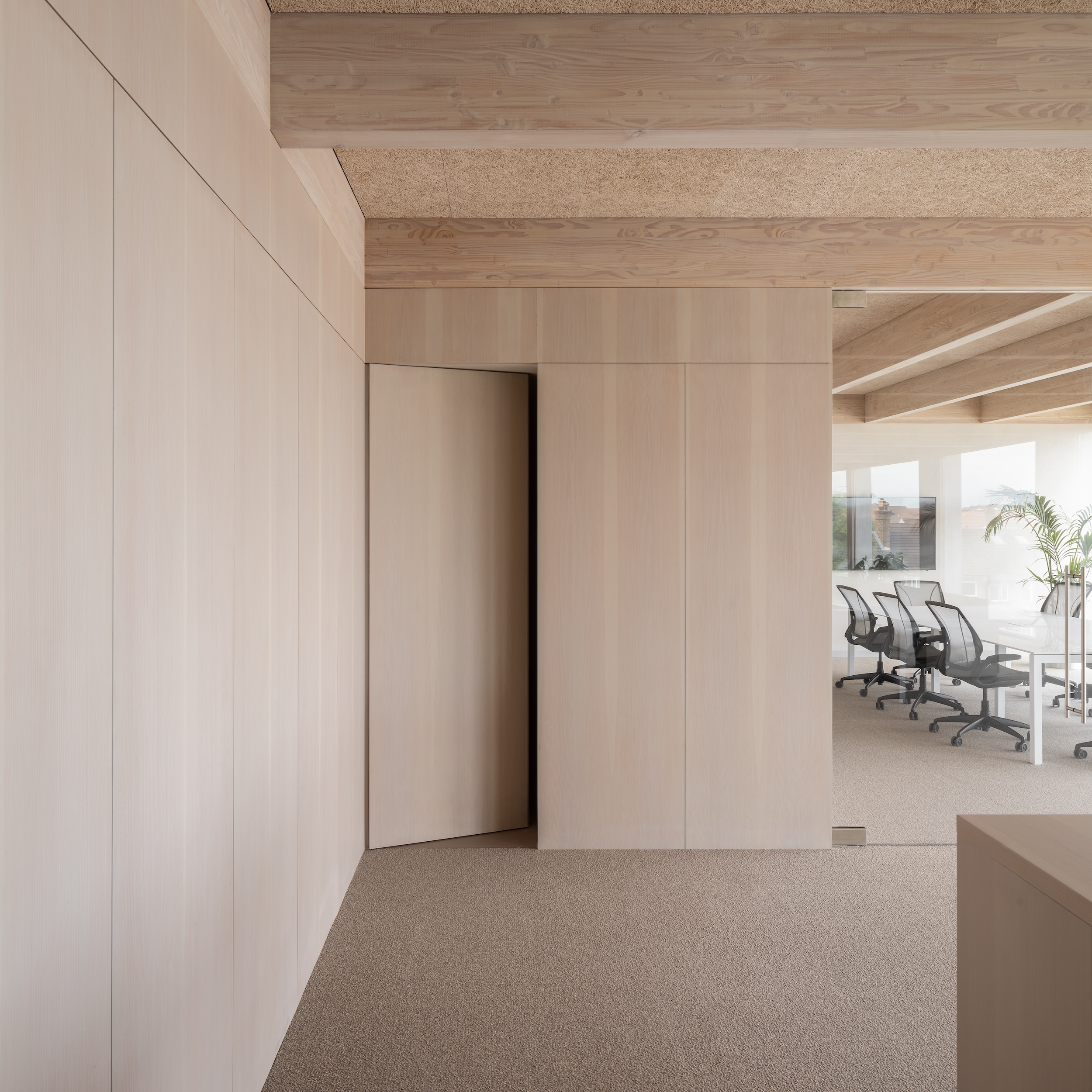 New Wave House, London, by Thomas-McBrien Architects