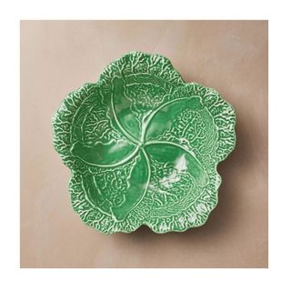 serving bowl in the shape of a cabbage