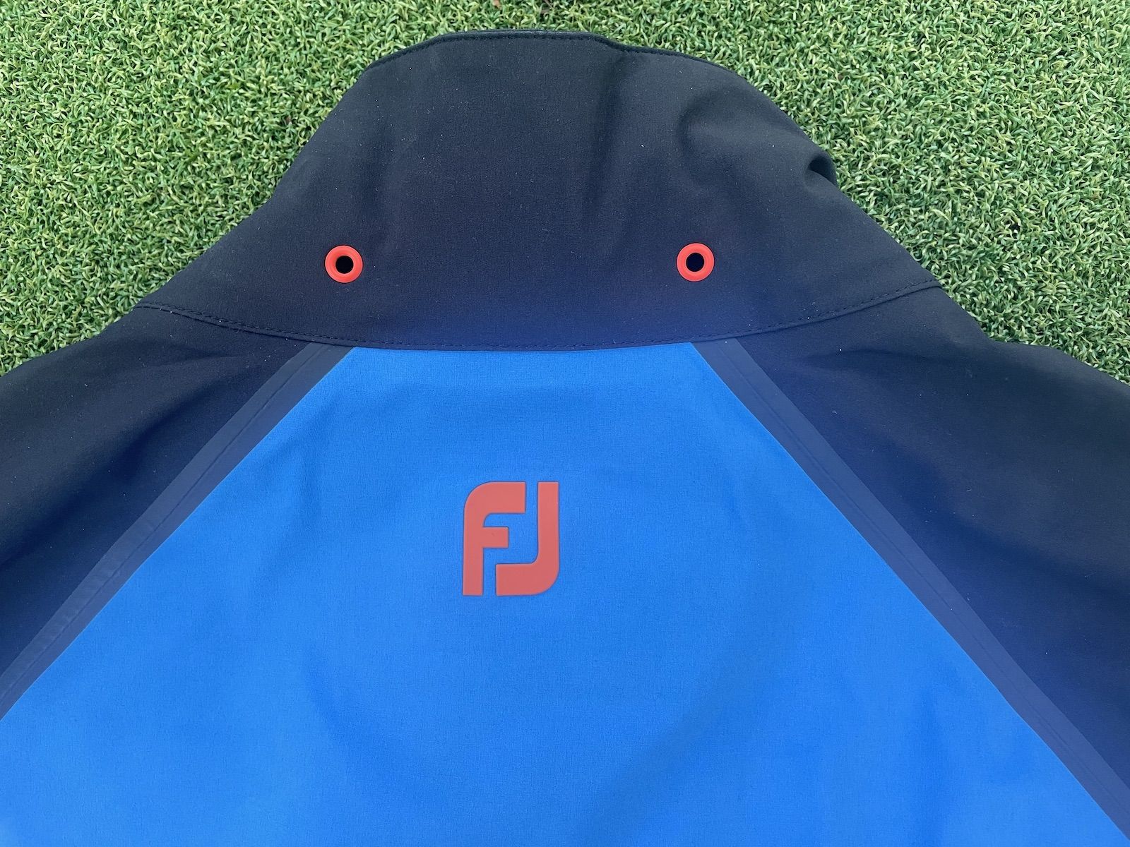 FootJoy HydroTour waterproof golf jacket review T3 FootJoy HydroTour waterproof golf jacket review T3