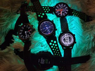 Smartwatch Group Lifestyle