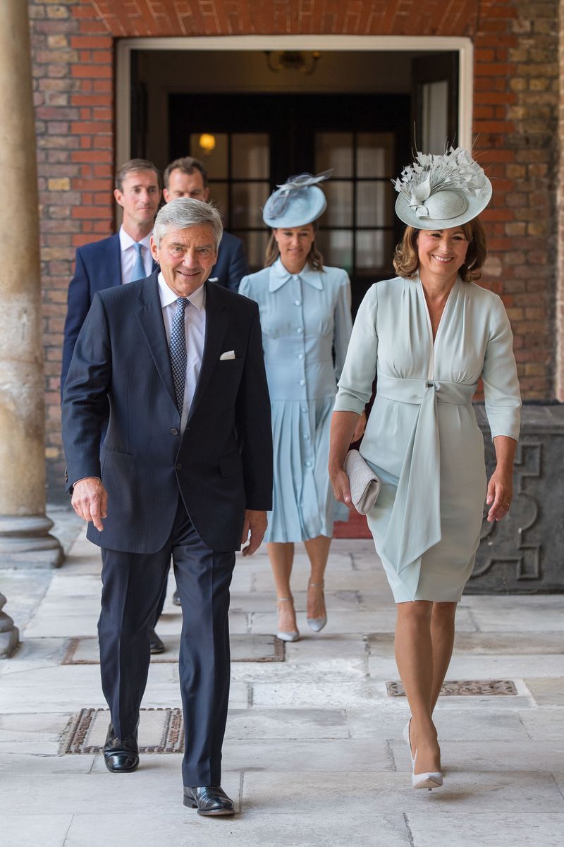 Photograph, Suit, Fashion, Standing, Headgear, Outerwear, White-collar worker, Event, Formal wear, Hat,