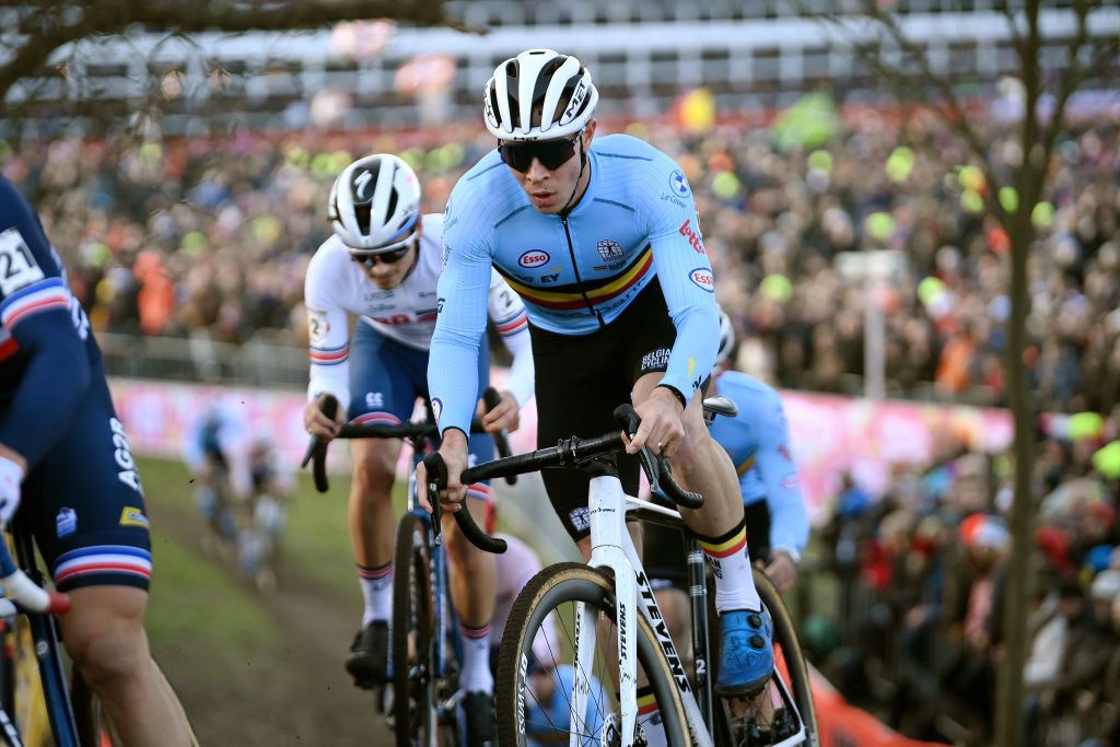 HOOGERHEIDE NETHERLANDS FEBRUARY 05 Laurens Sweeck of Belgium competes during the 74th World Championships CycloCross 2023 Mens Elite CXWorldCup Hoogerheide2023 on February 05 2023 in Hoogerheide Netherlands Photo by David StockmanGetty Images