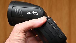 Godox V100 flashgun product image