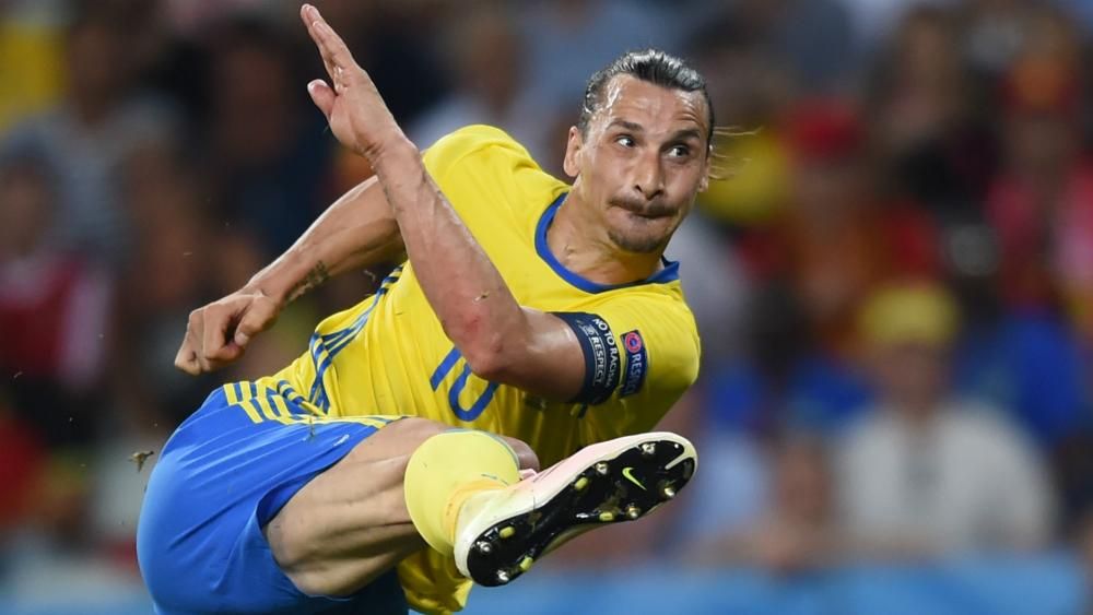 Ibrahimovic in, Schweinsteiger out as United head for Galatasaray ...