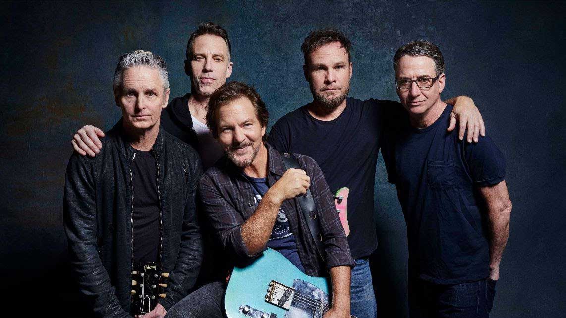 Pearl Jam Interviewed: “Taylor Swift fans reminded me of punk rock