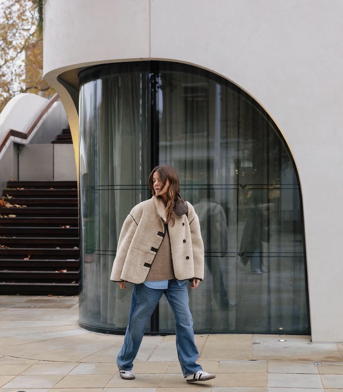 Kim Turkington @kimturkington_ wears the H&amp;amp;M faux shearling jacket.