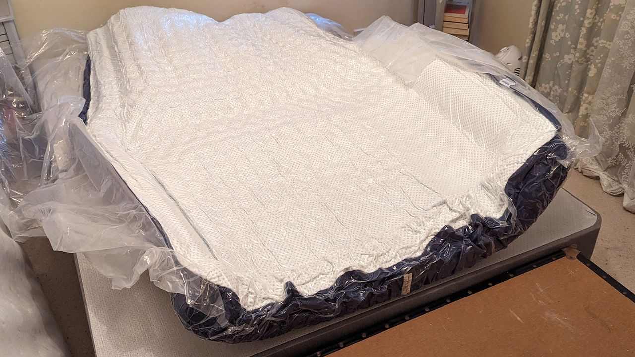 Amerisleep AS3 hybrid mattress