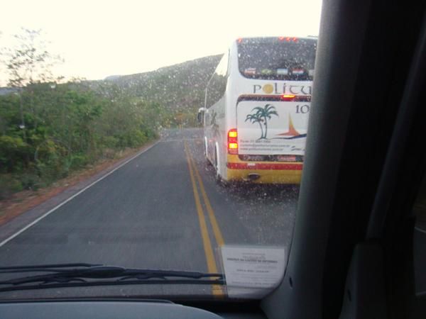 We passed the bus which was crawling uphill at 10km/hour full loaded. Painted road signage doesn't mean that much in Brasil.