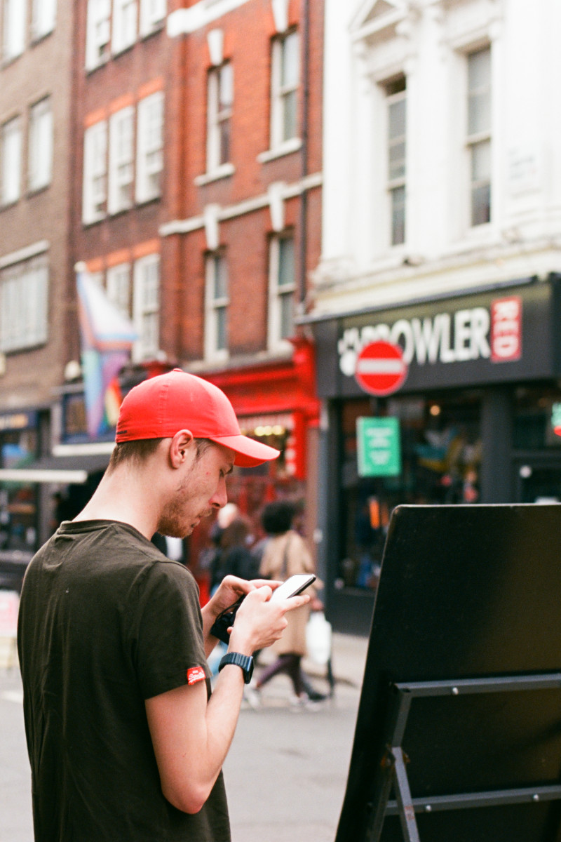 Sample image of Kodak Ektar 100 35mm film, showing vivid colors and ultra-fine grain