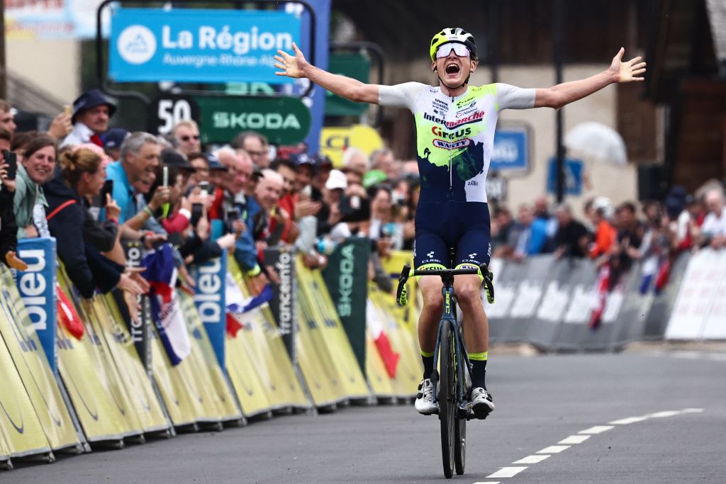 Georg Zimmerman celebrates his victory in stage 6 of the 2023 Critérium du Dauphiné