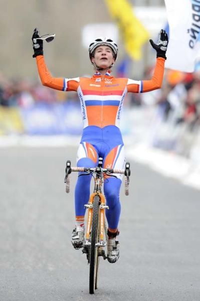 Marianne Vos (Netherlands) World Champion once more