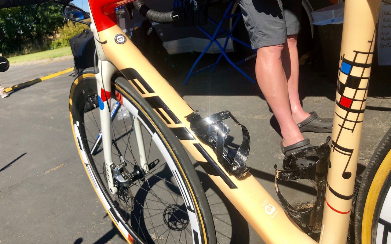 Musical notes feature on the seat tube of Ellsay's bike