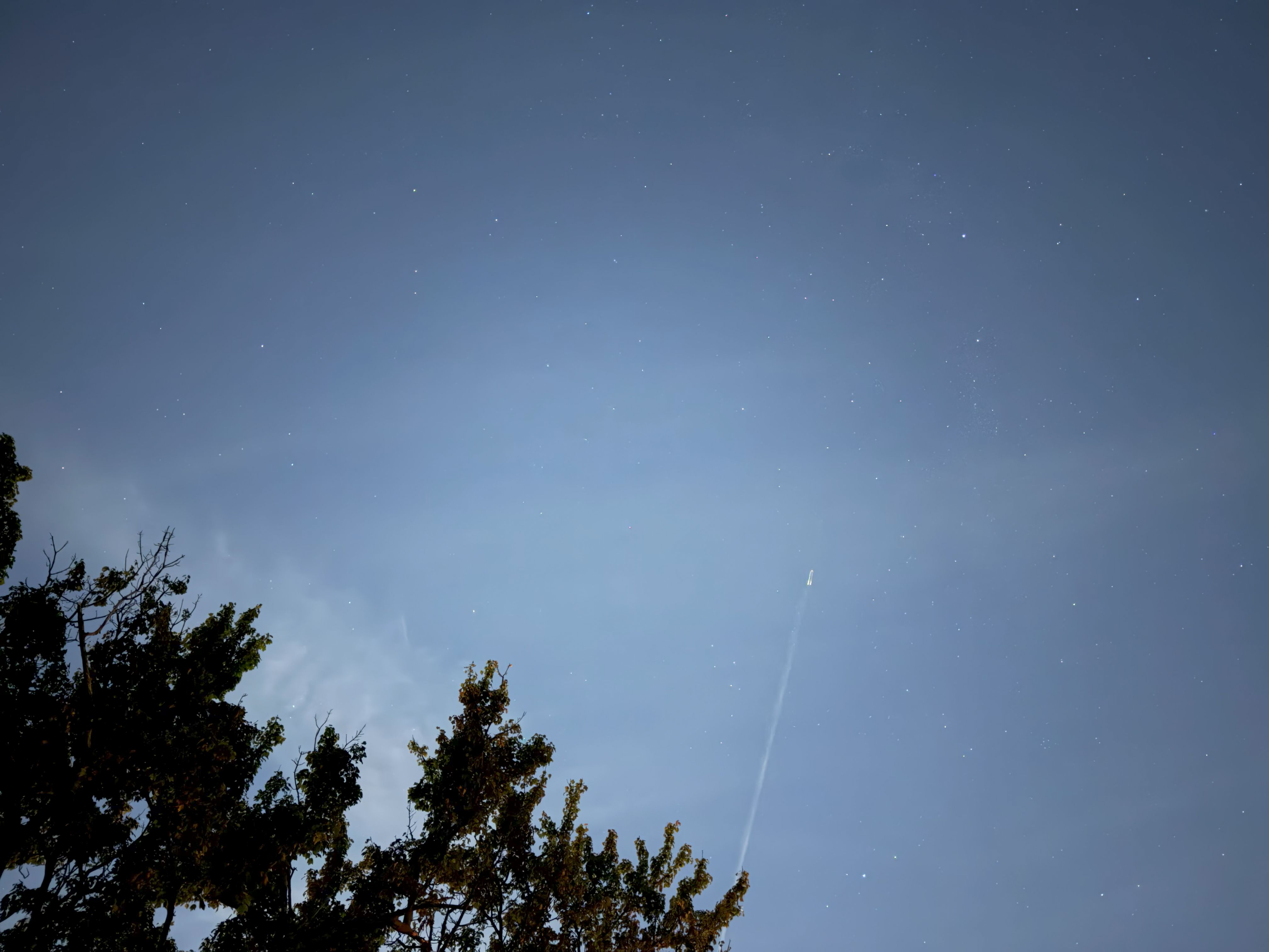 Apple iPhone 17 Pro astrophotography sample.
