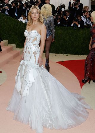 Kate Hudson at the Met Gala in 2016