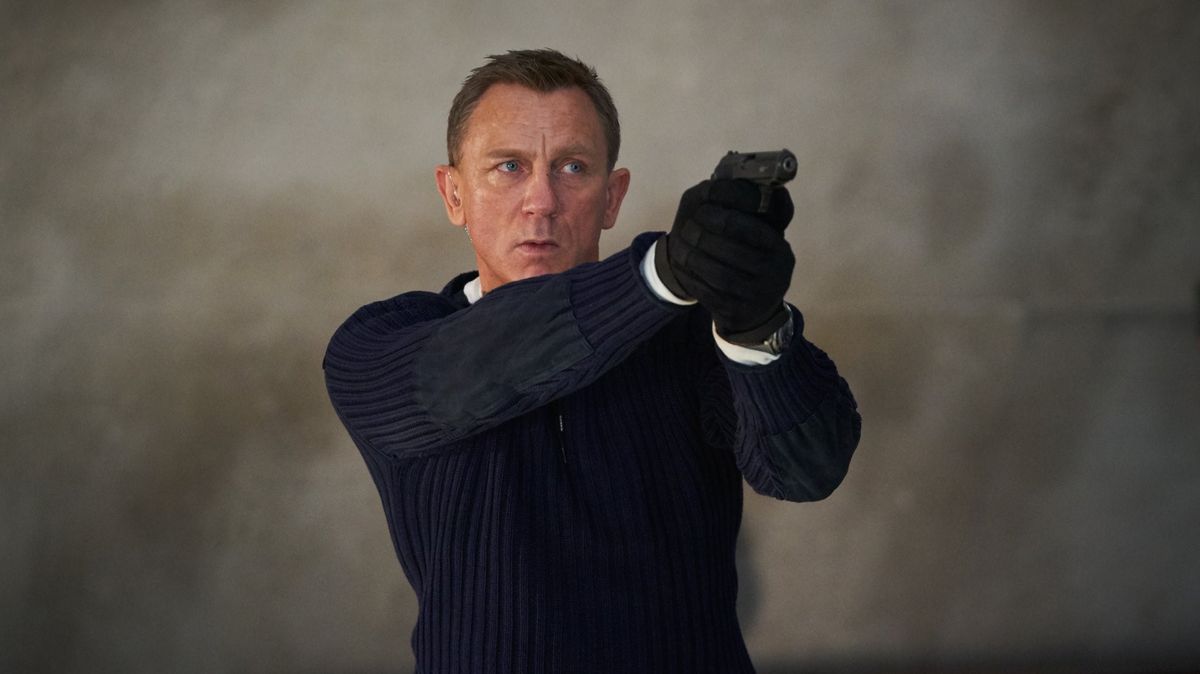 16 ludicrous James Bond gadgets (that he never used)