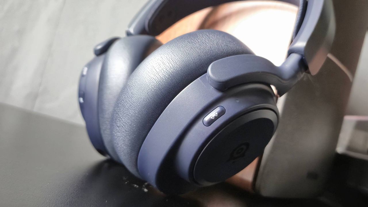 Close up of the earcups of the SteelSeries Arctis Nova Pro Omni headset.